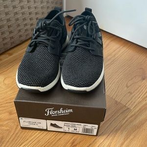 Florsheim Boys Black Sneakers Size 1